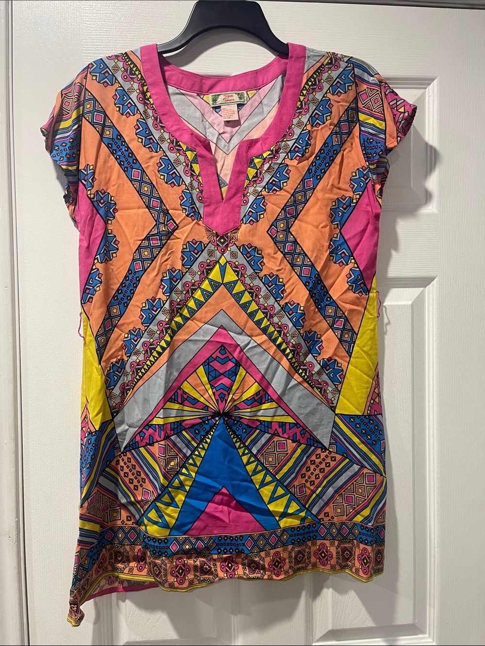 Flying Tomato Vibrant Geometric Print Women’s Tunic Top - Pink & Orange